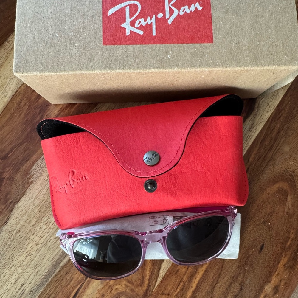 Ray-Ban Kids Sunglasses with Red Case